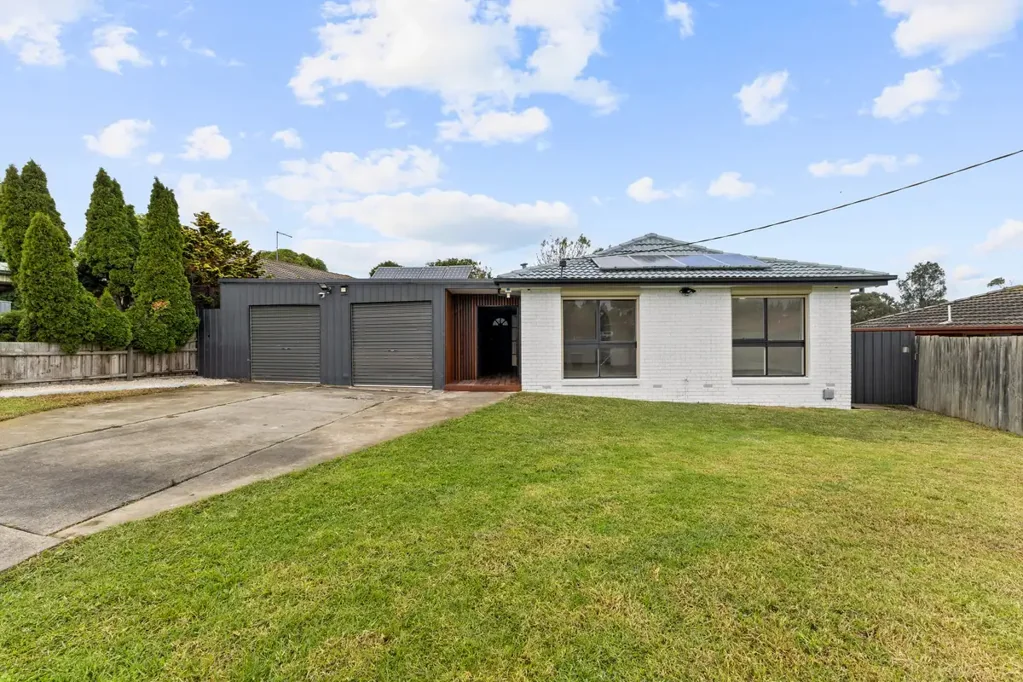 Traralgon 5房  Fully Renovated Family Living on a Generous Allotment