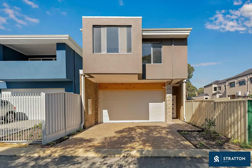 Scarborough 4Kwarto Architectural Sophistication in a Coveted Coastal Locale