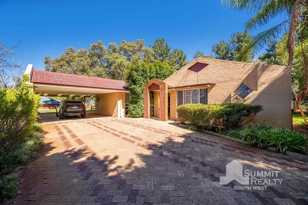 19 Hawkins Drive, Gelorup, WA 6230