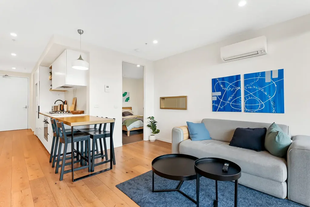 Light-Filled in Unbeatable Location