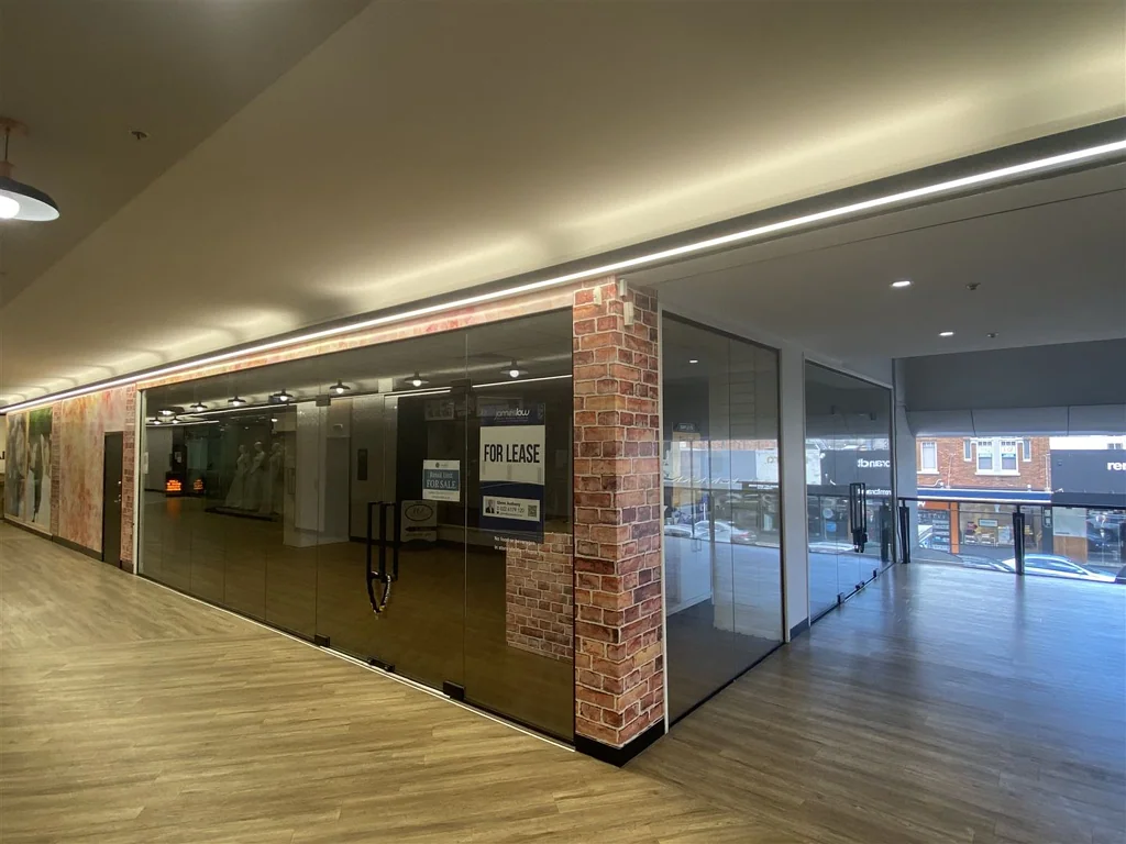 Newmarket Modern Retail Space in Newmarket