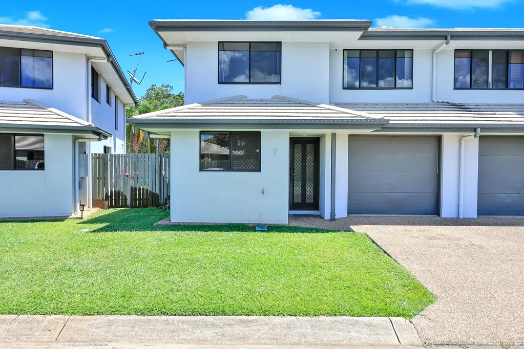 7/15A Avoca Street, Millbank, QLD 4670