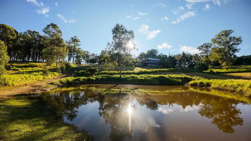 Imbil 4ਬੈੱਡਰੂਮ Character-Filled Queenslander on 5.5 Acres - A Heartfelt Homestead in the Mary Valley