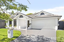 16 Swanley Street, Stanhope Gardens