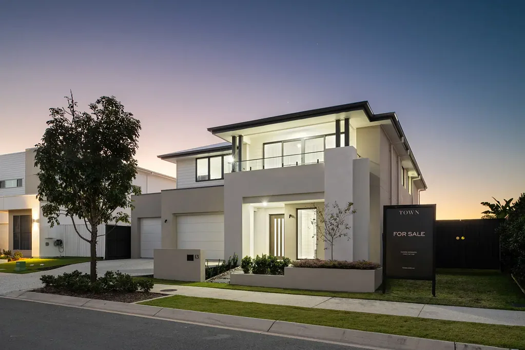 Nirimba 4房  Luxury Reserve Front Living in Aura's Prestigious 'The Avenues'