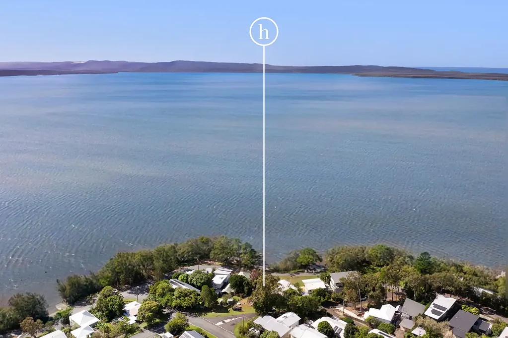 Boreen Point Rare Waterfront Opportunity in Boreen Point