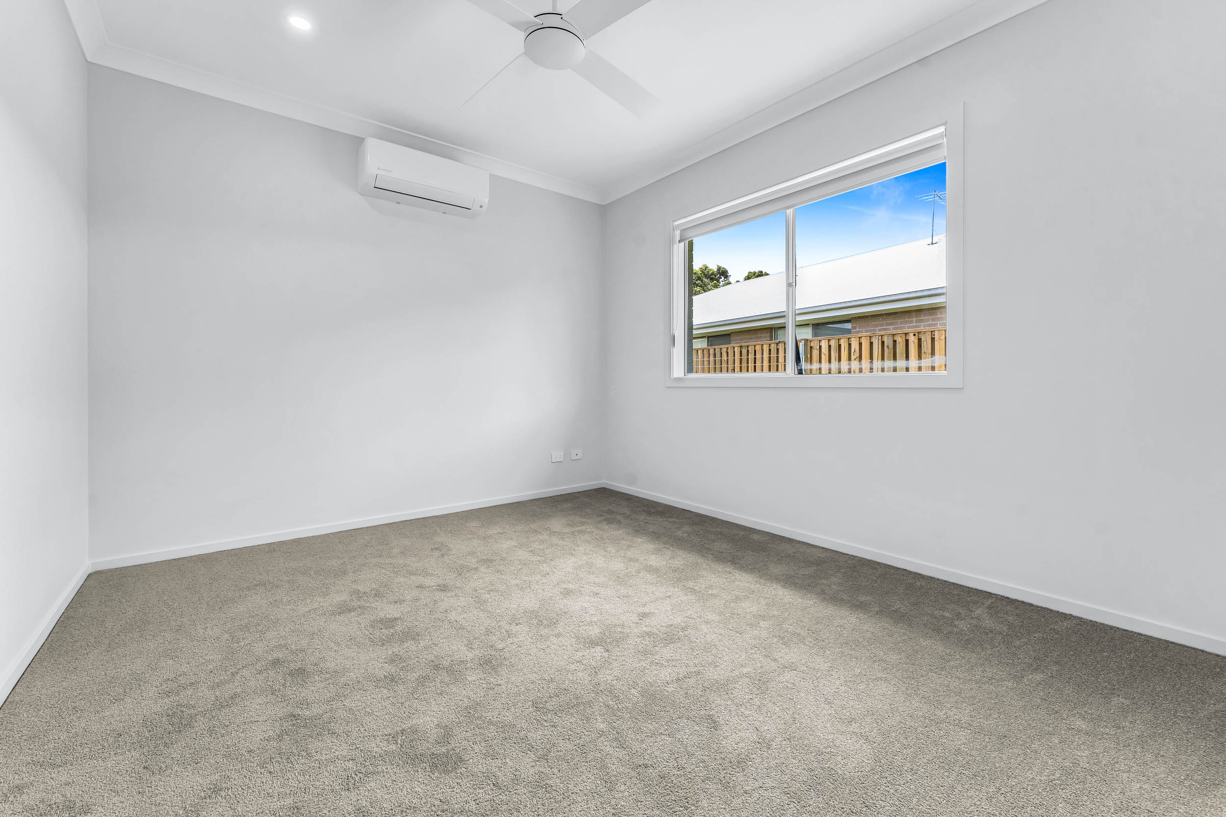 4-8 CONDAMINE DR, LOGAN VILLAGE QLD 4207, 0房, 0浴, House