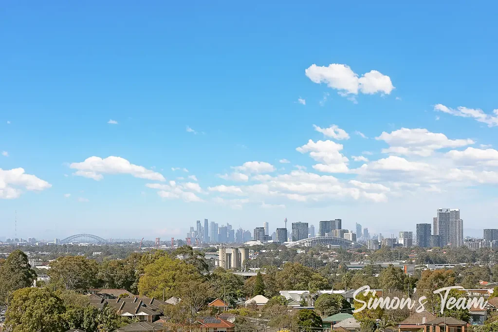 Merrylands 1બેડરૂમ Modern 1-Bedroom + Study with Spectacular City Views