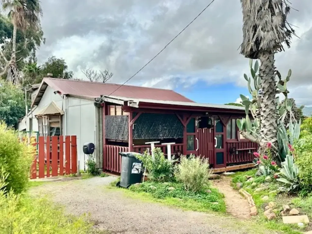261 Third Street, Wonthella, WA 6530