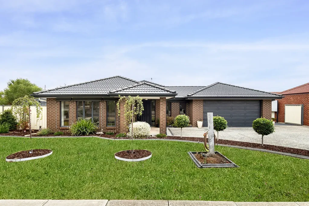 10 Foxzami Lane, Kurunjang, VIC 3337