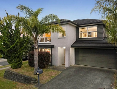 Spacious 4-Bedroom Home with Modern Comforts a...