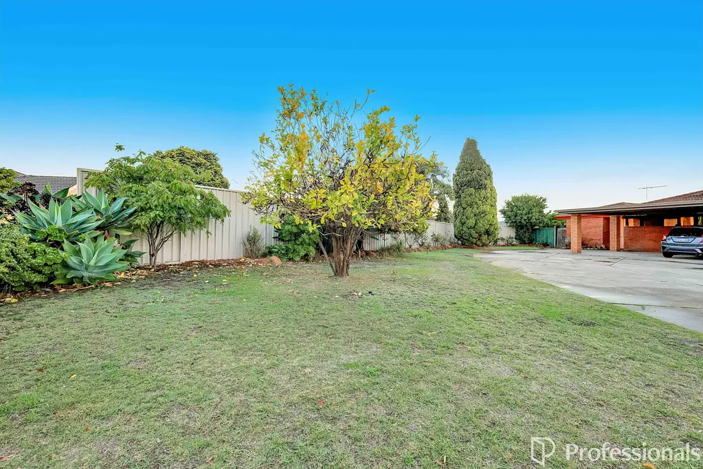 Willetton 3બેડરૂમ Opportunity Knocks in Willetton Senior High Zone!!