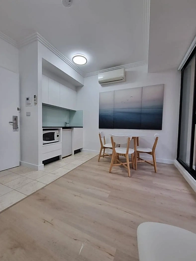Address Withheld, Sydney, NSW 2000, 1 Bedrooms, 1 Bathrooms, Apartment