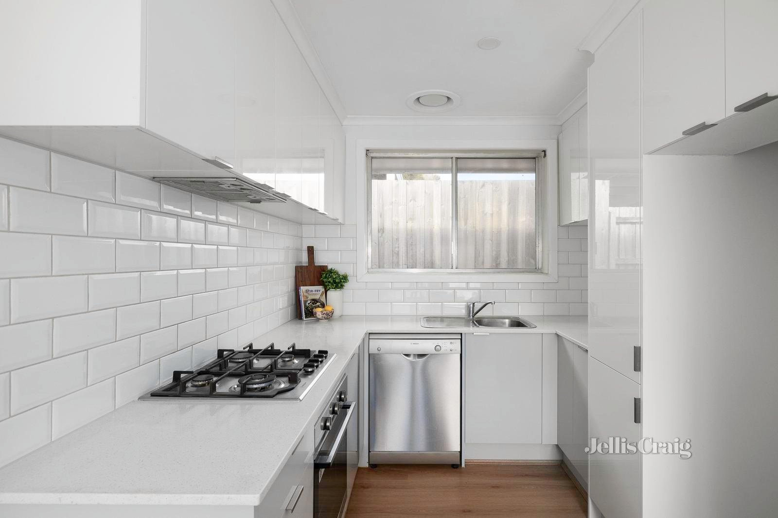 UNIT 4 16 BLENHEIM ST, BENTLEIGH EAST VIC 3165, 0 Kuwarto, 0 Banyo, Unit