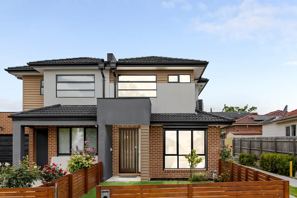 2/12 Inga Street, Oakleigh East, VIC 3166