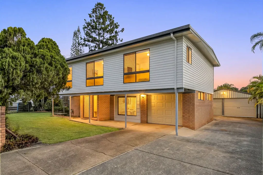 Slacks Creek 3Kwarto The One That Has It All — Pool, Shed, Storage & Style!