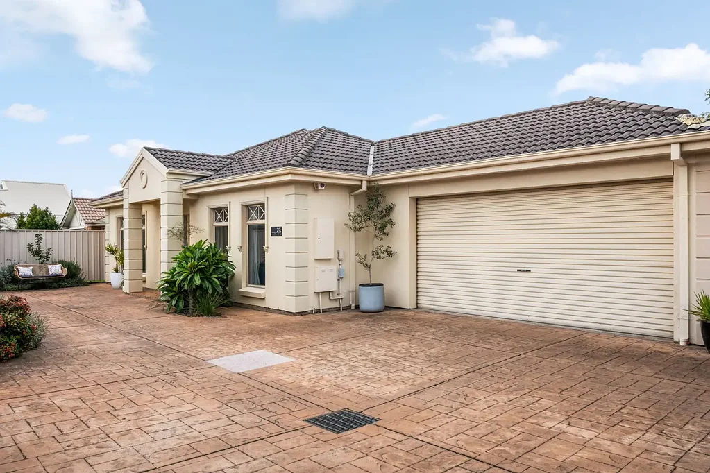 Somerton Park 3Kwarto Relaxed Living in the Heart of Somerton Park.