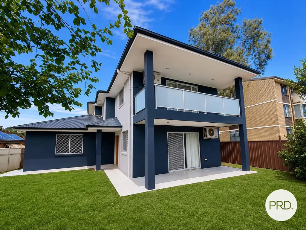 Large 6-Bedroom House in Prime Location!