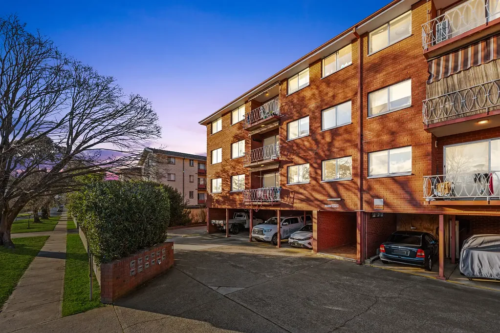 Queanbeyan East 2બેડરૂમ 2 Bedroom Unit Close To Everything!