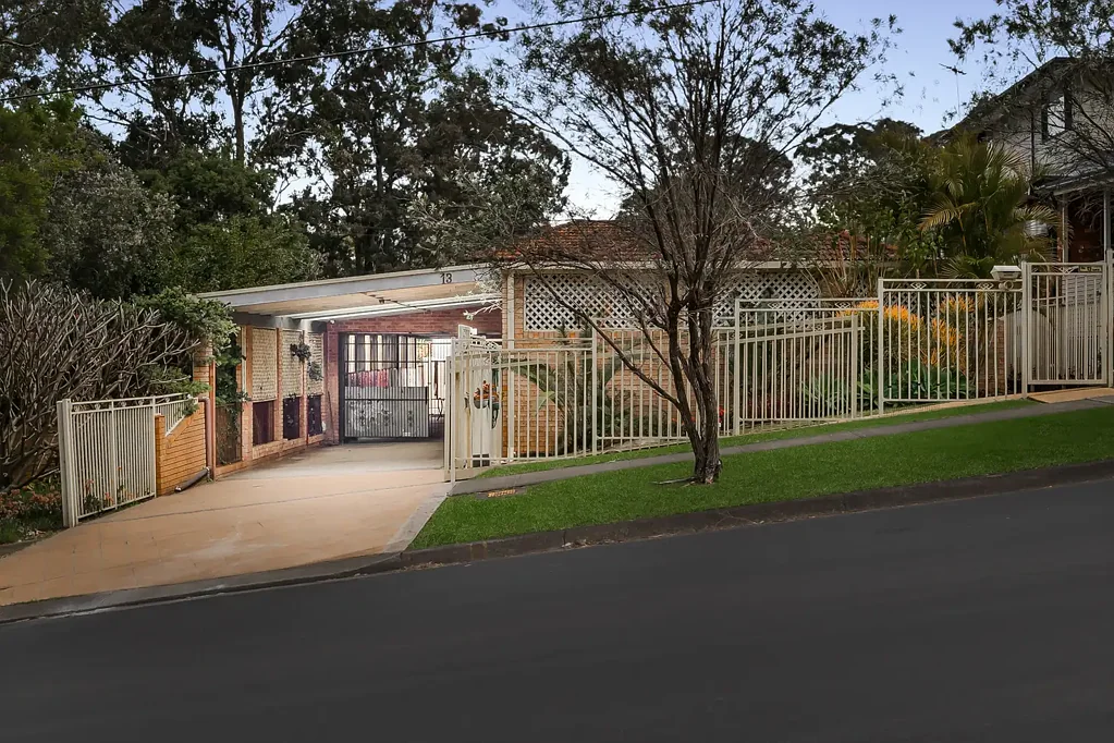 13 Beethoven Street, Seven Hills, NSW 2147
