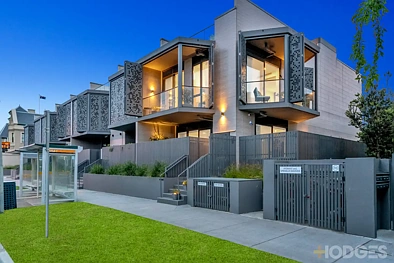 8/3 Mentone Parade, Mentone, VIC 3194, 3 Bedrooms, 3 Bathrooms, Townhouse