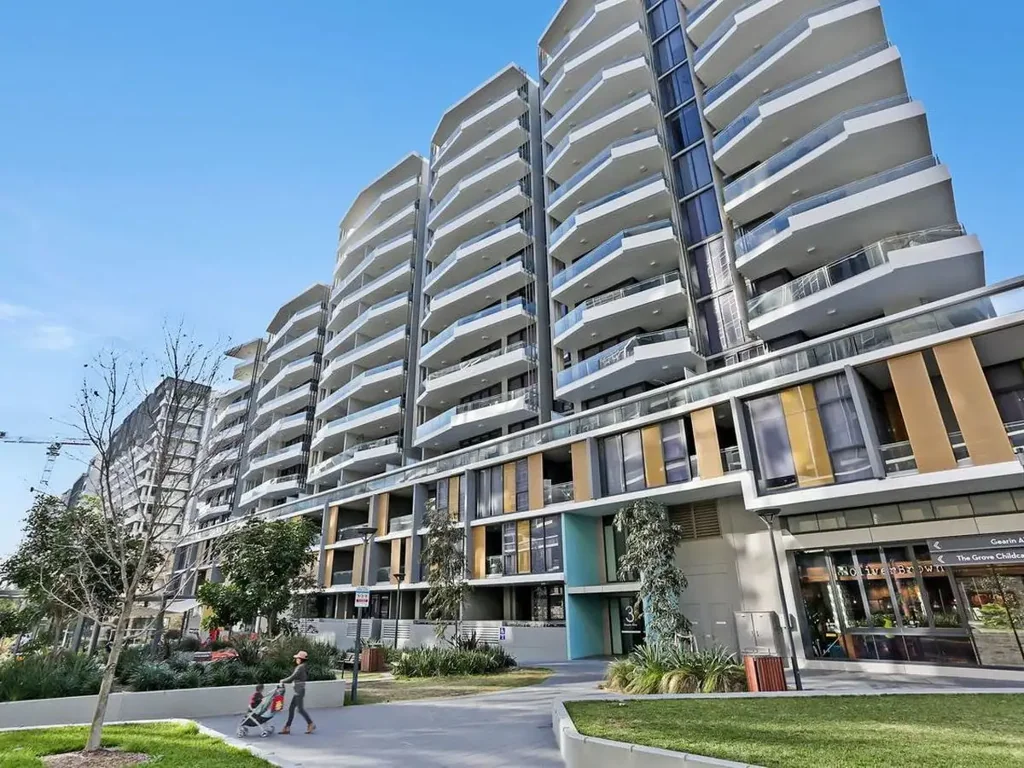 Furnished Apartment | Prime Mascot Central Location