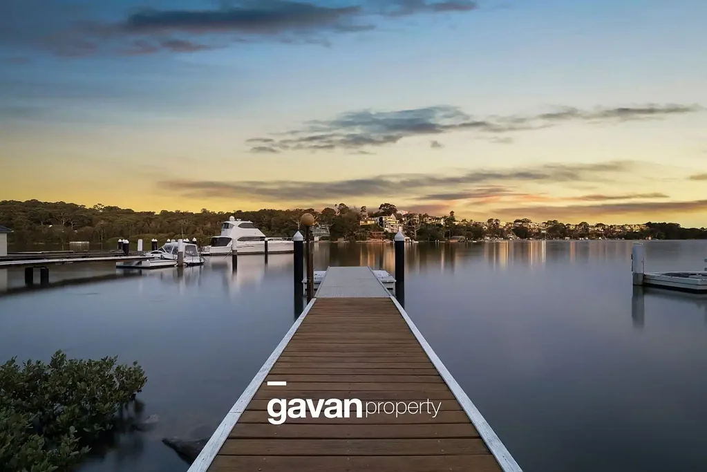 Prestige & Spacious Waterfront Home