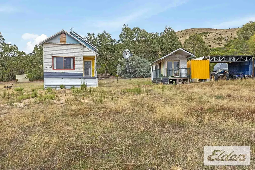 Amphitheatre Pyrenees Lifestyle Holding with Elevated Home, Off-Grid Living & Exceptional Potential