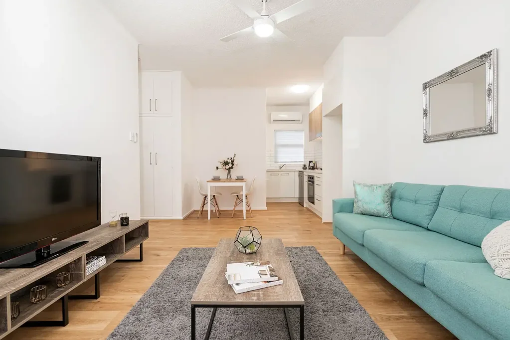 Cheltenham 2房  Chic 2-Bed Unit with Designer Kitchen