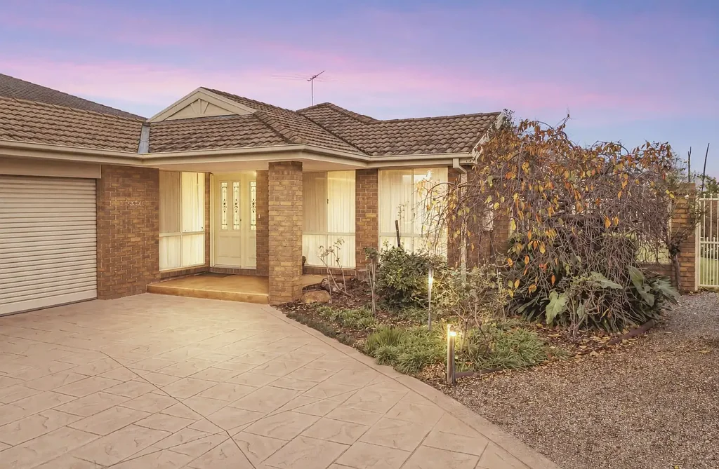 Narre Warren South 4Kwarto Room for Everyone & Everything!