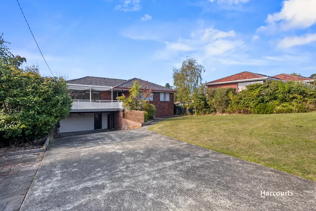Kingston Beach 4房  Spacious 4 Bedroom Coastal Retreat with the Beach in Reach