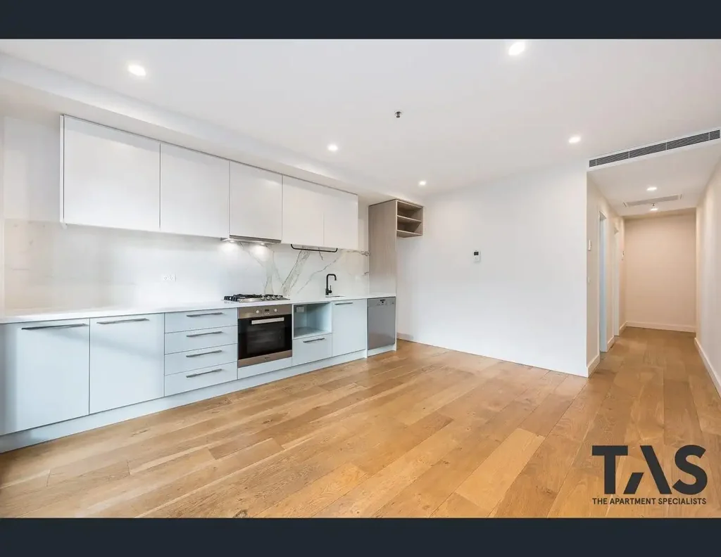 A CONVINIENT ONE BEDROOM APARTMENT IN KEW!