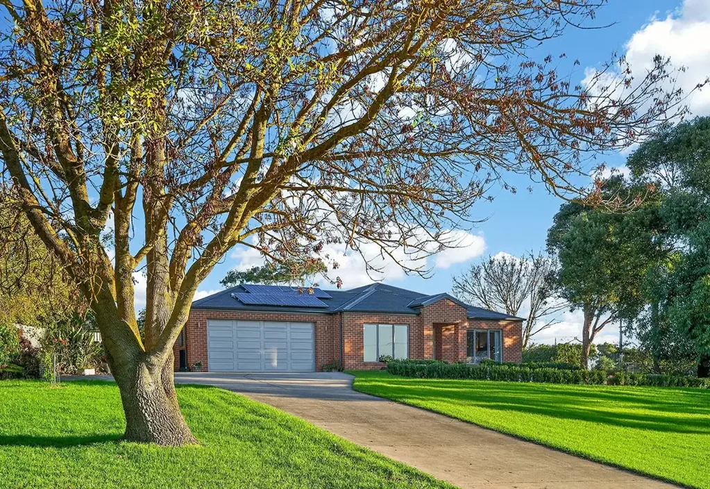 Woodford 3房  Delightful Setting and Picturesque Outlook