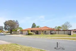 2 Badgingarra Gardens, Ballajura