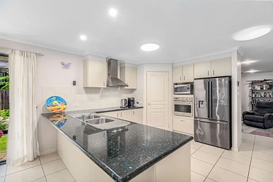 4 The Parkway Place, Mapleton, QLD 4560, 4房, 2浴, House