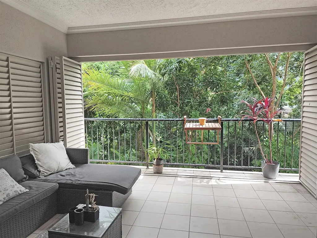 Woree 2कमरा Sky Villa - Green Creekside outlook with Privacy - City Waters