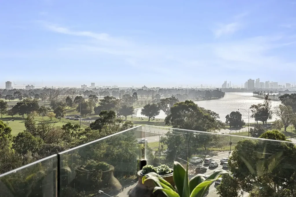 Unbeatable views to Albert Park Lake and beyond