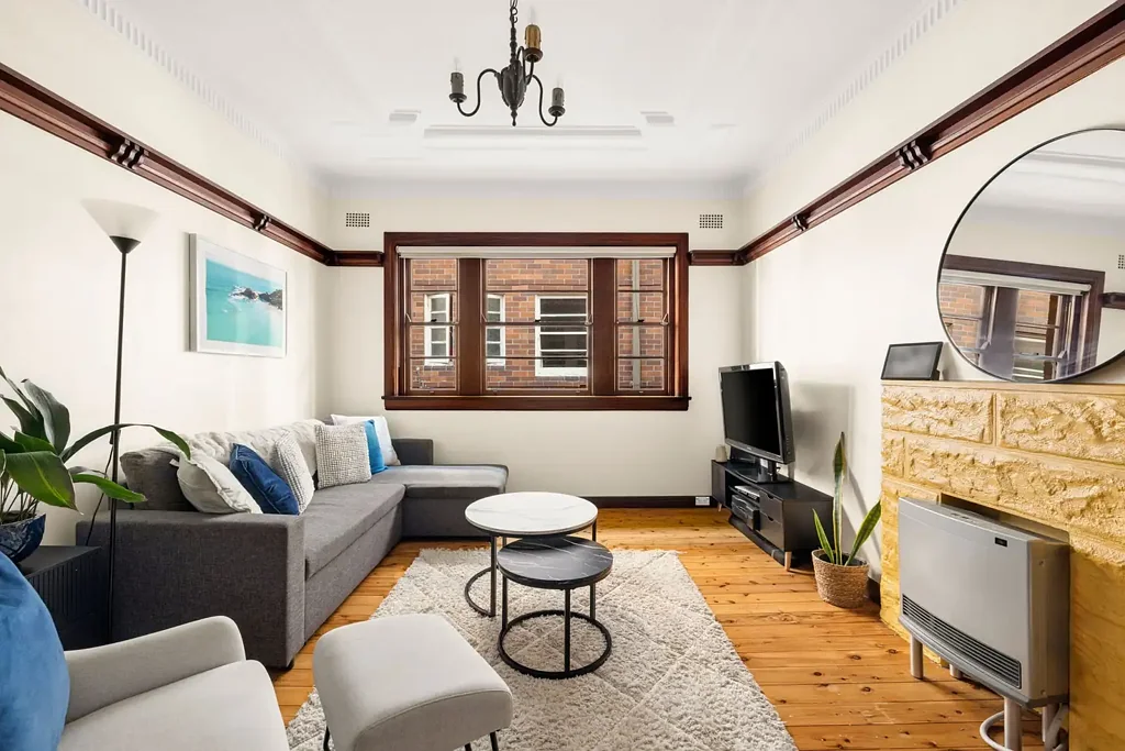 Bondi 1房  Charming Top Floor Deco Abode Offering Space, Lifestyle And Potential