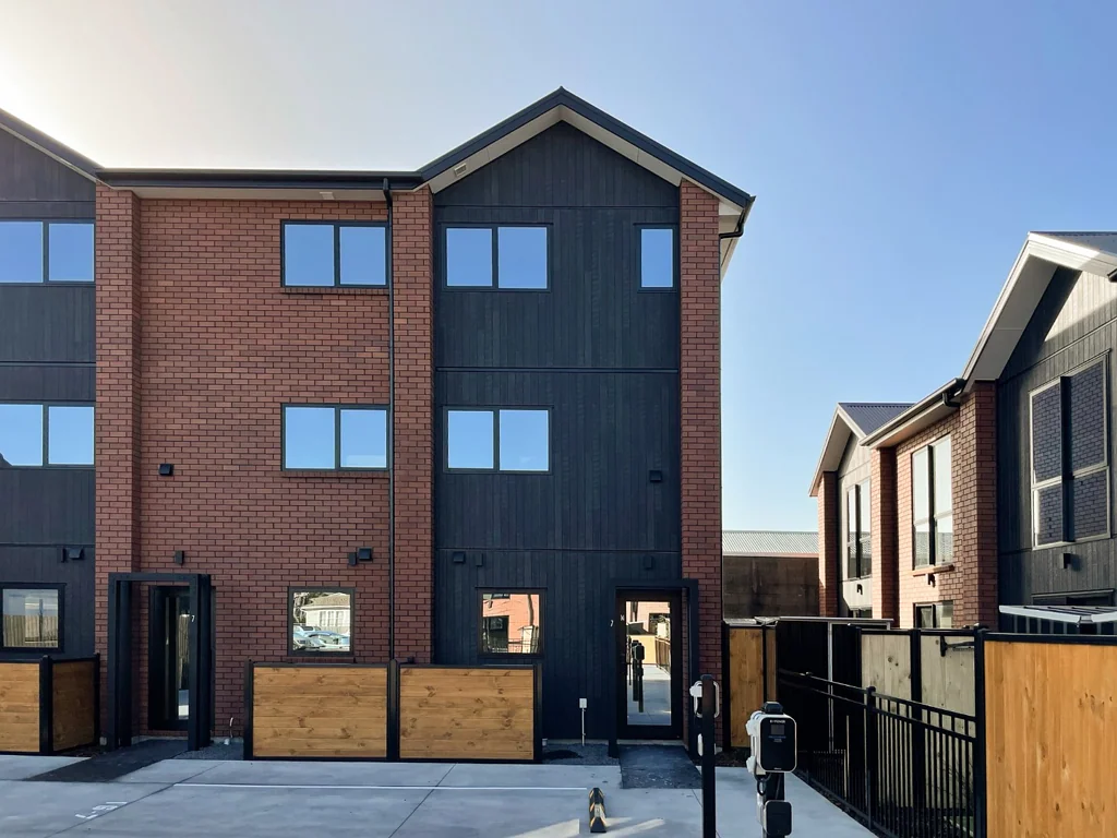 Good as new two bed, two bath townhouse with allocated carpark!