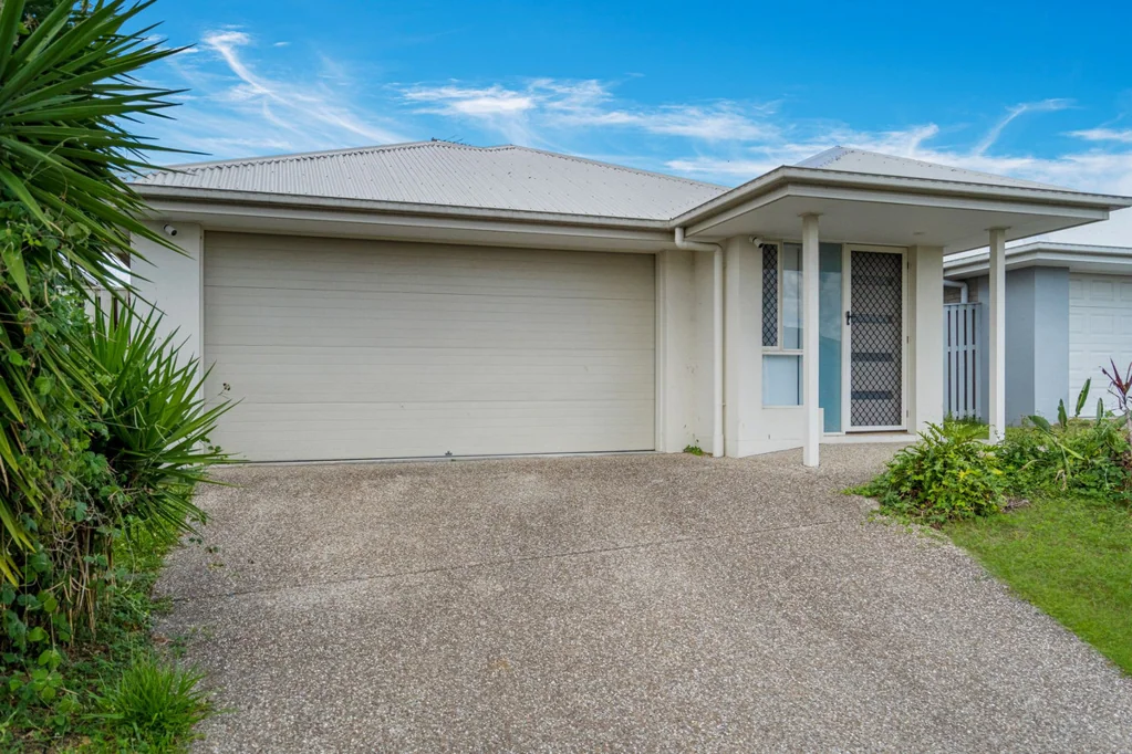 4 Formosa Street, Park Ridge, QLD 4125