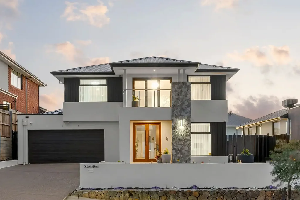 Mount Duneed 4 Bedroom Grand Interiors, Premium Finishes & Unmatched Space