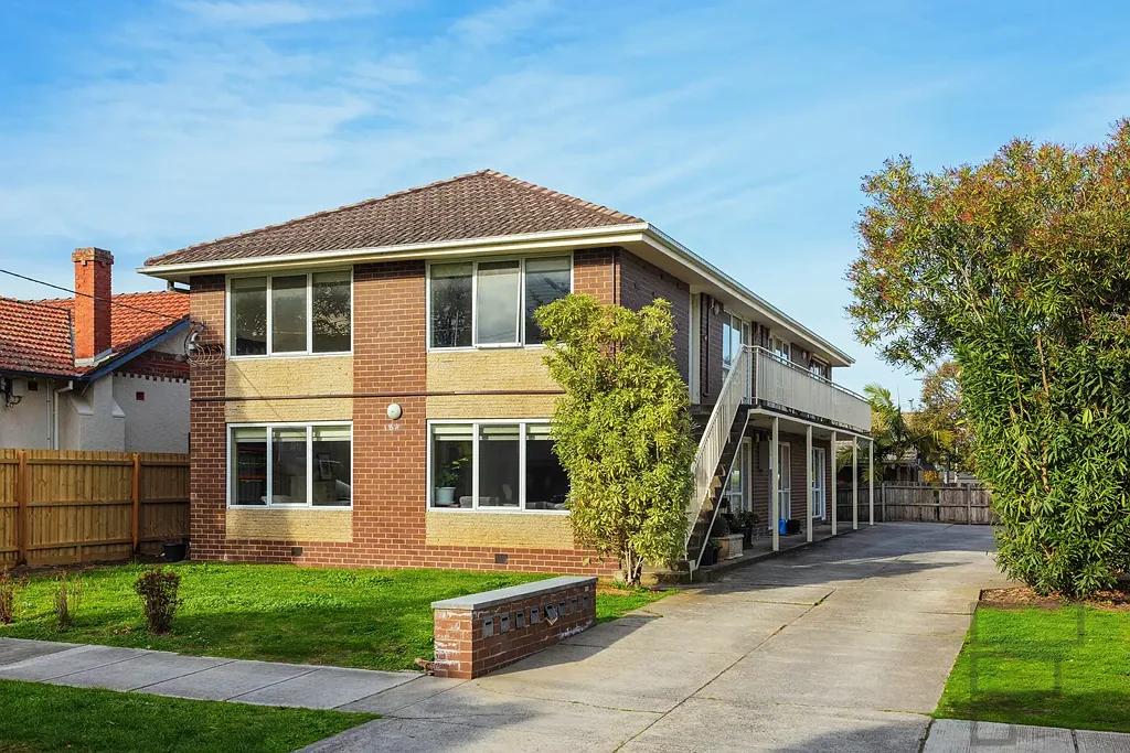 One-Bedroom Gem with Great Location | FLARE REAL ESTATE