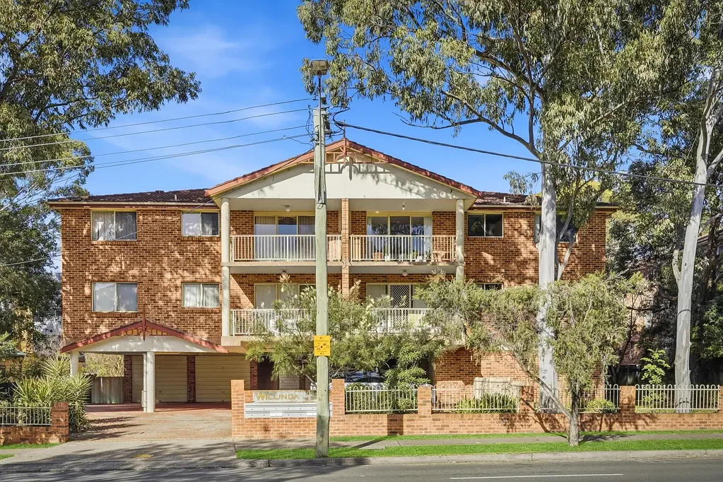 Merrylands 2 Slaapkamer Spacious Apartment  |  Short Walk to All Amenities
