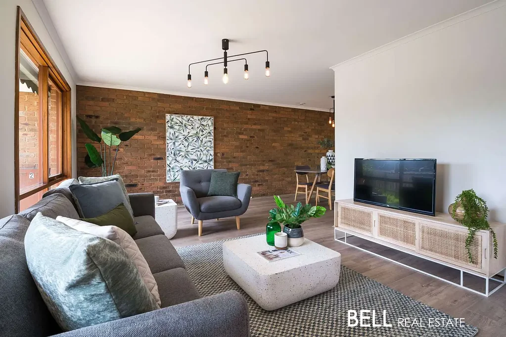 Modern 2 bedroom unit close to everything!