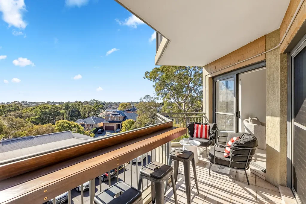 Menai 2 Bedroom Fully Renovated with Serene Bush Views