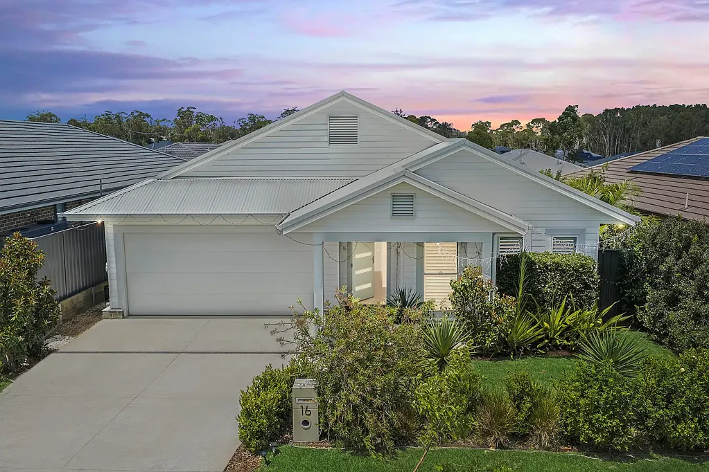 16 Columbus Street, Hamlyn Terrace, NSW 2259