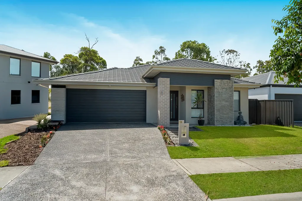 50 Awesome Parade, Griffin, QLD 4503