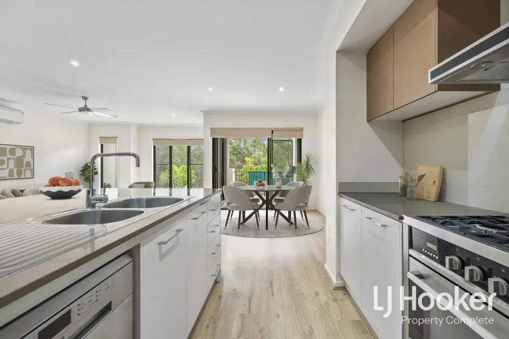 Yarrabilba 4Phòng ngủ Central Convenience & Outstanding Investment Potential - No Body Corporate