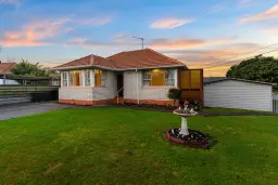 51 Tripoli Road, Panmure