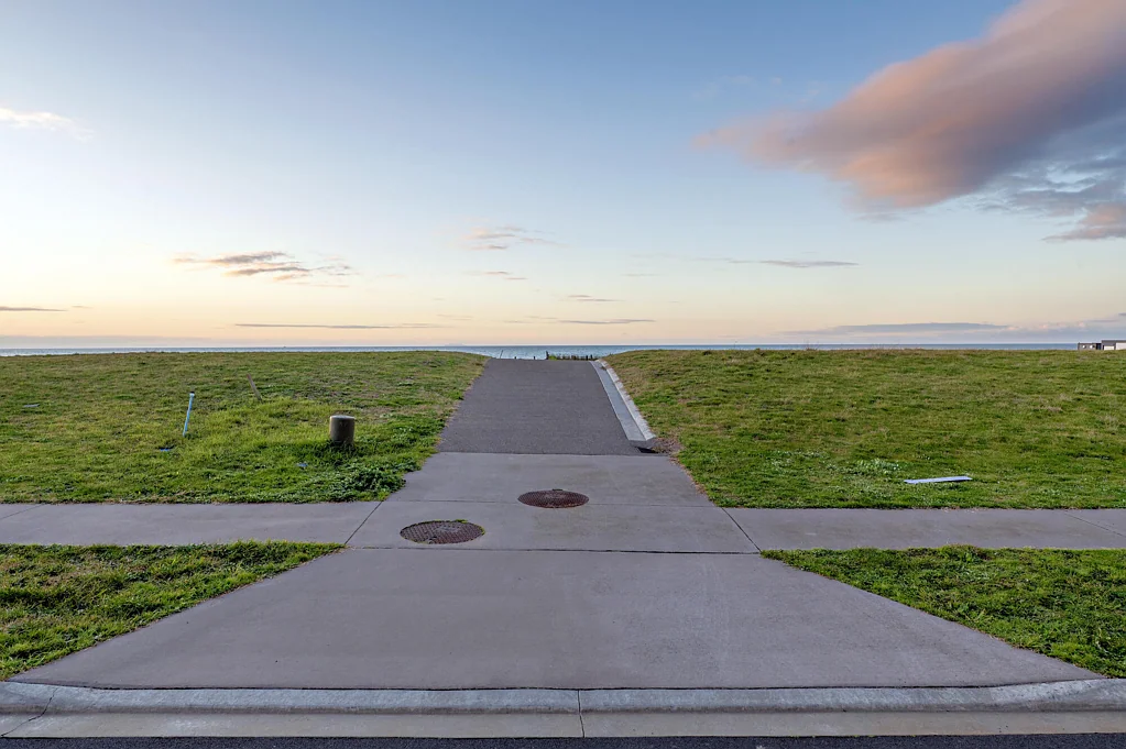Opotiki Surrounds Absolute Beachfront - Your Slice of Paradise